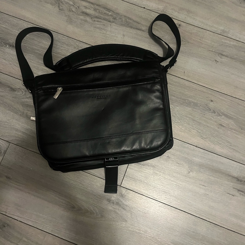 Reaction Kenneth Cole satchel messenger bag